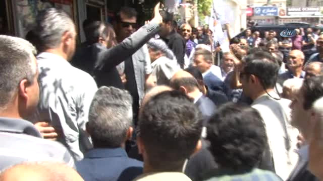 AK Parti Genel Başkan Yardımcısı Eker: ‘Demokrasi Kendi Gibi Düşünmeyen İlçe Başkanını Öldürmek…