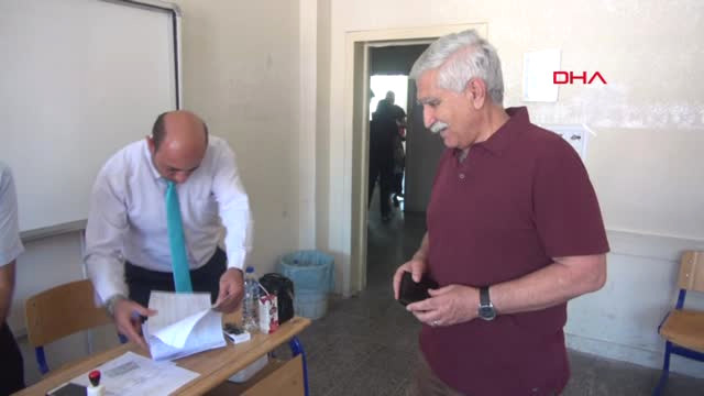 Elazığ Türkiye’ye 3 Yıl Önce Dönmüştü, 41 Yıl Sonra İlk Kez Oy Kullandı