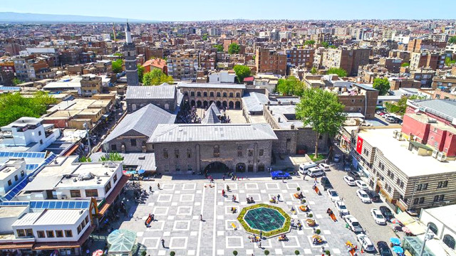 Sur 2 Milyar TL’lik Yatırımla Yeniden Diyarbakır’ın Gözbebeği Oluyor