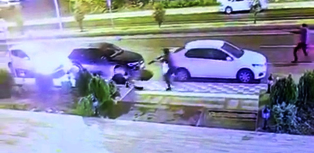 Tartıştıkları Grubu Kurşun Yağmuruna Tuttular: 1 Ölü, 1 Yaralı