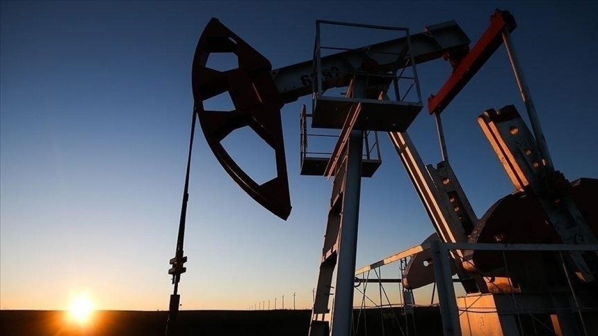 Türkiye’nin petrol ithalatı nisan ayında yüzde 10,1 arttı