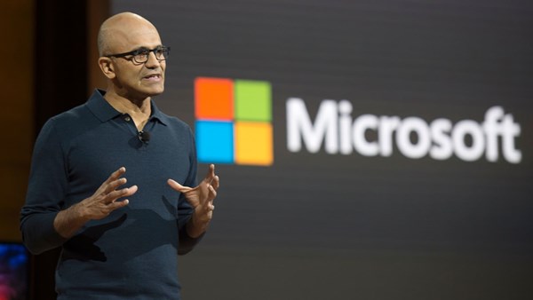 Microsoft beklentilerin üzerinde gelir elde etti