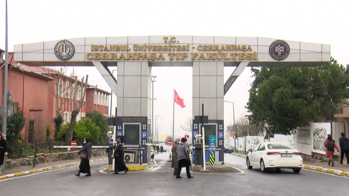 İstanbul’da deprem önlemleri.. İstanbul Üniversitesi Cerrahpaşa Tıp Fakültesi’nin tahliyesi başladı