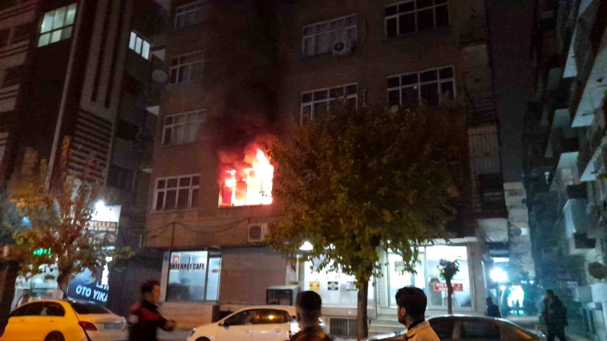 Diyarbakır’da apartman yangını