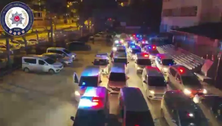 Gümrüklerde rüşvet’ operasyonu! Milyonlarca TL’lik döviz ve silah ele geçirildi
