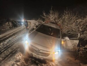 Diyarbakır’da kar yağışı kazalara yol açtı