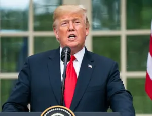 Trump’tan yeni seçilen İran dini başkanına tehdit: ‘Bizden onay almazsa, vadesi uzun olmaz’