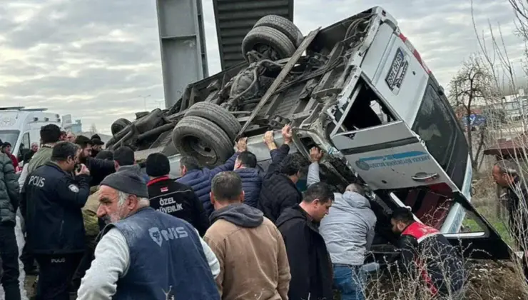 Ankara’da özel halk otobüsü kazası: 5 meyyit, 15 yaralı