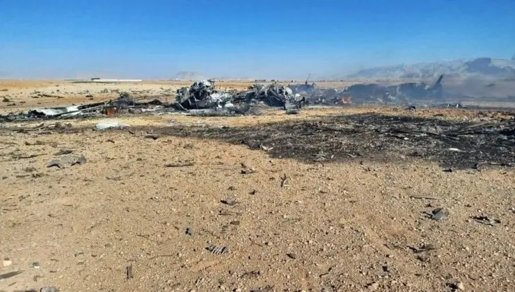 Uçaklarını bırakıp kaçtılar! İki ABD uçağı imha edildi