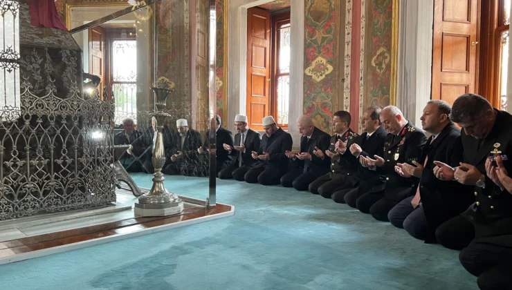 İstanbul Fatihi Sultan Mehmet Han, vefatının yıl dönümünde anıldı