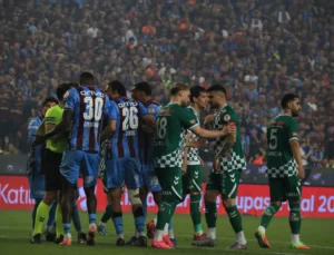 Kupa finalistleri saha olayları nedeniyle PFDK’ sevk edildi