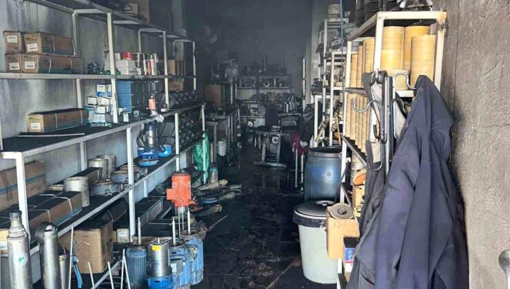 Diyarbakır’da çıkan yangında iş yeri kullanılamaz hale geldi