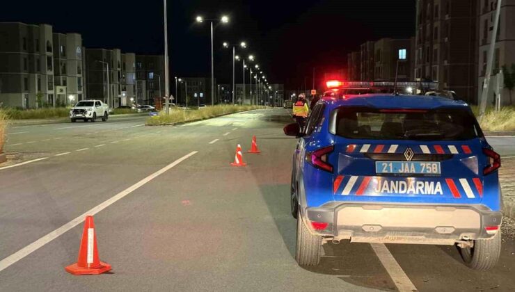 Diyarbakır’da halk otobüsü ile araba çarpıştı: 2 meyyit, 5 yaralı
