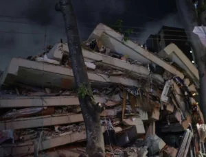 Venezuela’da 1 dakikada iki büyük deprem! Çok sayıda meyyit var…