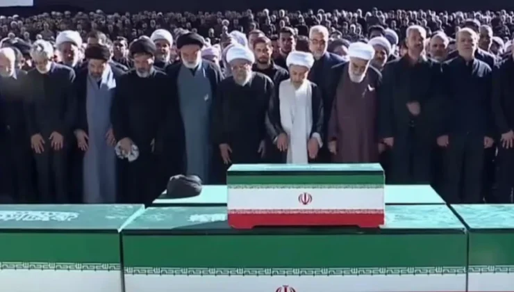İran dini önderini Hamaney’i ebediyete uğurluyor