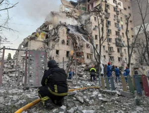 Rusya, Ukraya’ya füze ve İHA yağdırdı! Gündüz gözüyle Kiev…