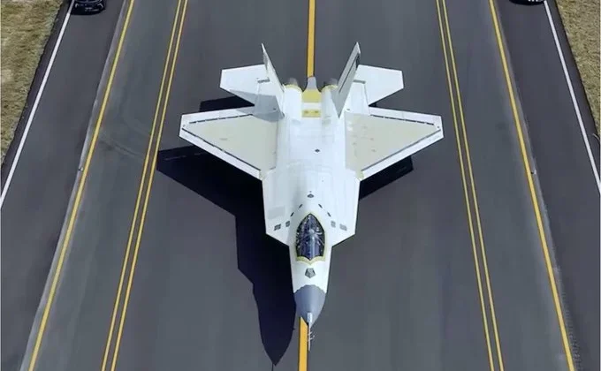 TUSAŞ paylaştı: KAAN’ın piste taksi yaptığı anlar